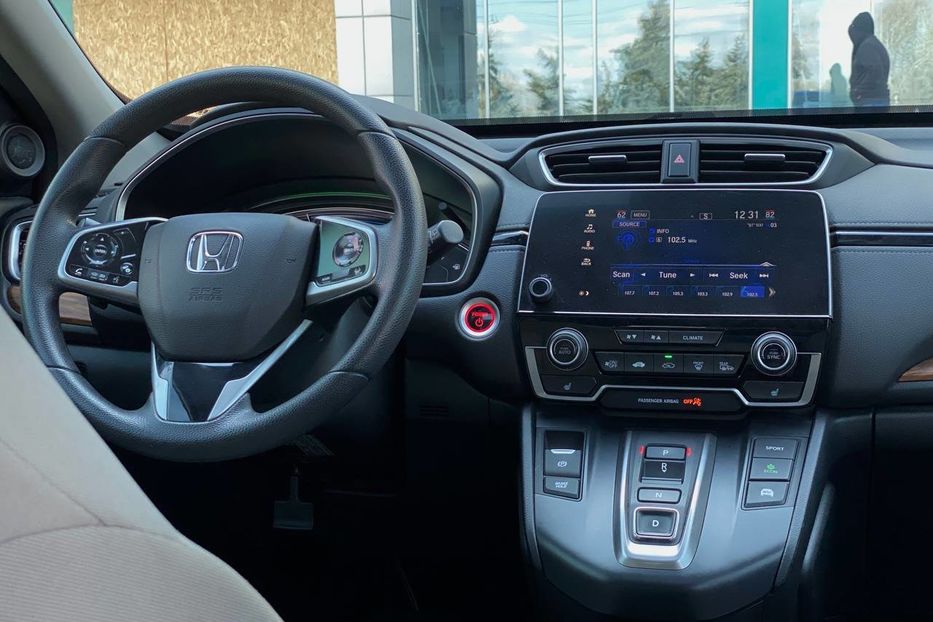 Продам Honda CR-V 2020 года в Днепре