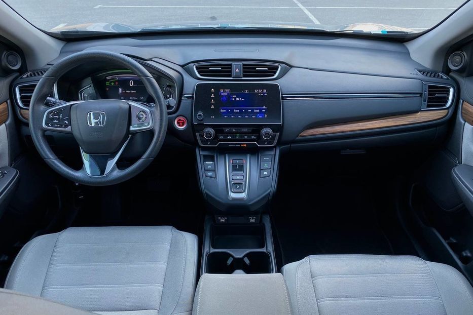 Продам Honda CR-V 2020 года в Днепре