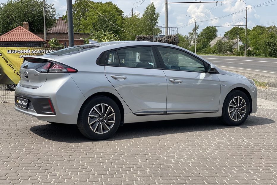 Продам Hyundai Ioniq 2020 года в Луцке