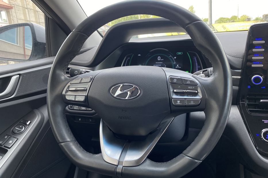 Продам Hyundai Ioniq 2020 года в Луцке