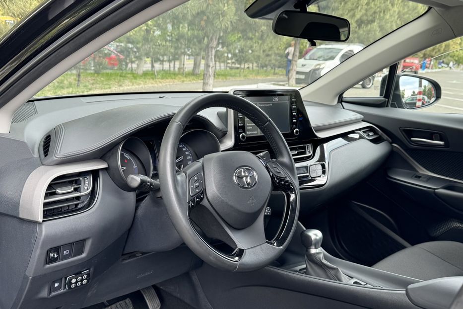 Продам Toyota C-HR Hybride  2021 года в Одессе