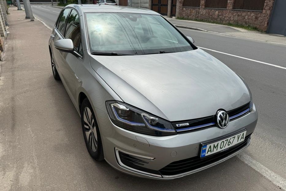 Продам Volkswagen e-Golf 36kWh 2020 года в Житомире