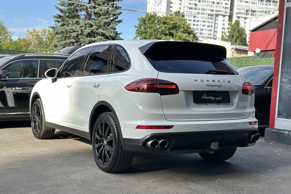 Продам Porsche Cayenne S 2017 года в Киеве