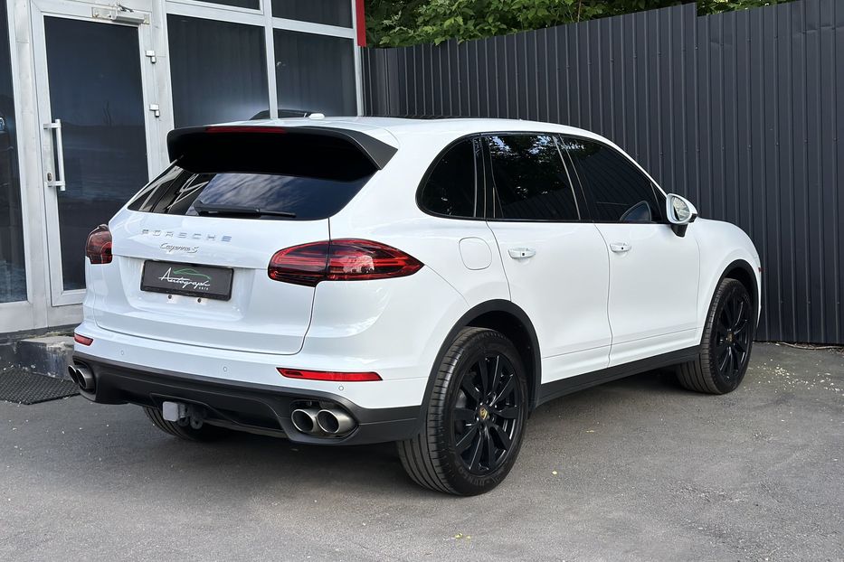 Продам Porsche Cayenne S 2017 года в Киеве