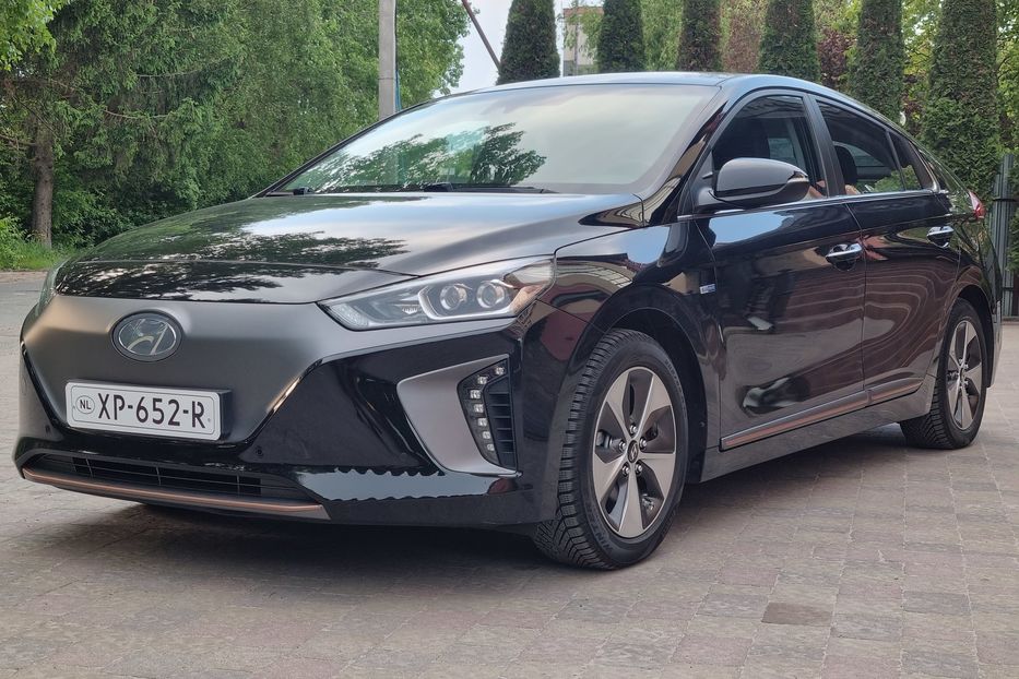 Продам Hyundai Ioniq 28kw FULL PREMIUM +  SOH100% 2019 года в Тернополе