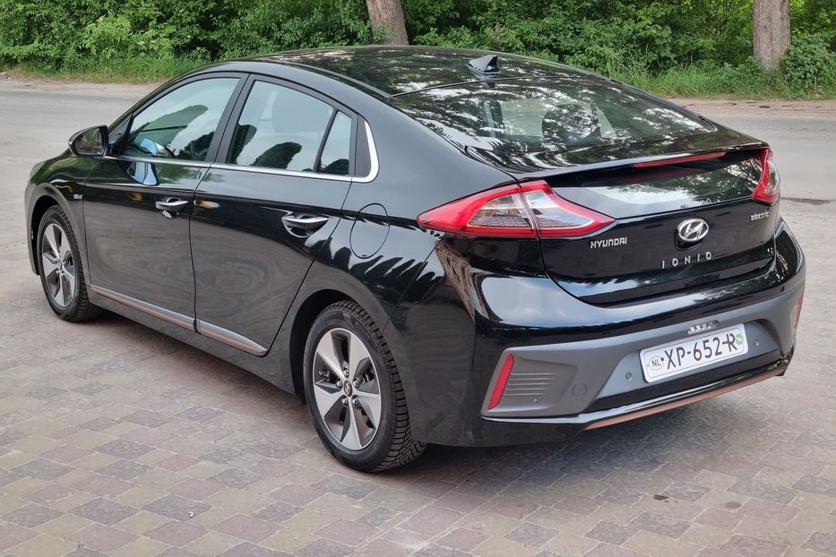 Продам Hyundai Ioniq 28kw FULL PREMIUM +  SOH100% 2019 года в Тернополе