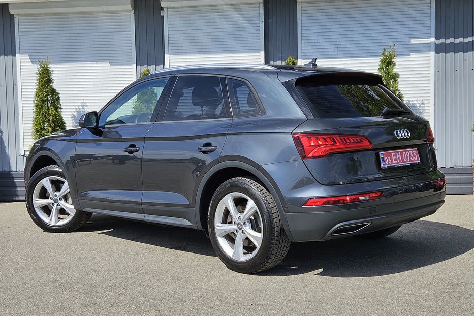 Продам Audi Q5 2.0 TDI 2017 года в Киеве