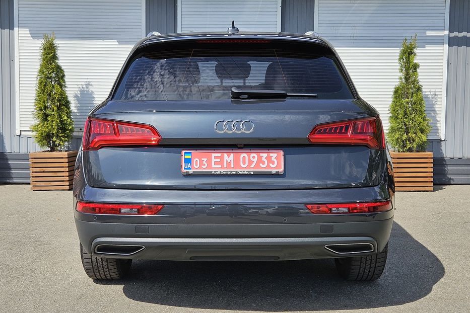 Продам Audi Q5 2.0 TDI 2017 года в Киеве