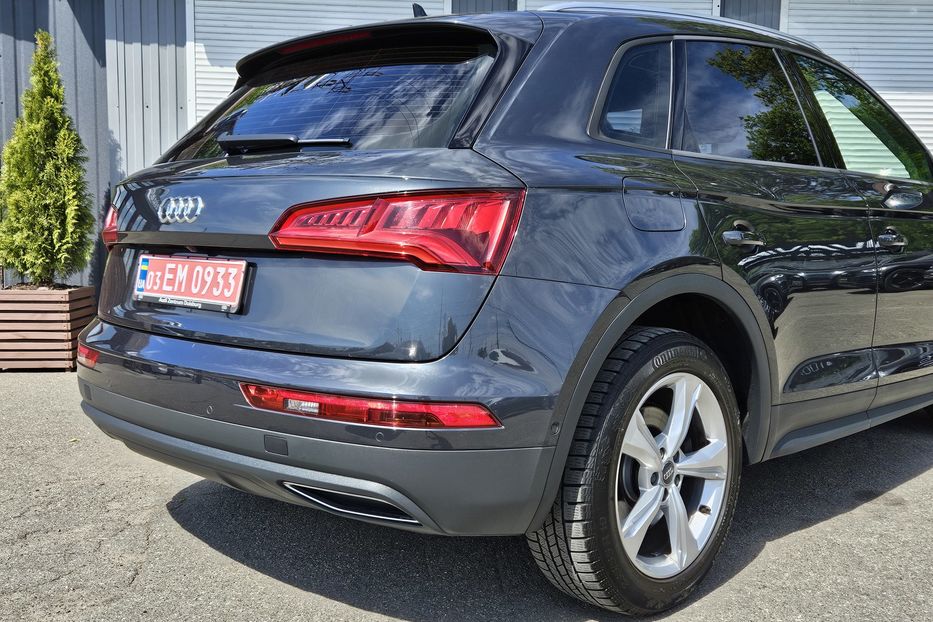 Продам Audi Q5 2.0 TDI 2017 года в Киеве