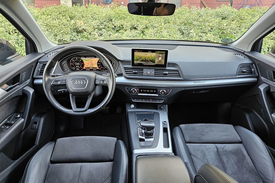 Продам Audi Q5 2.0 TDI 2017 года в Киеве