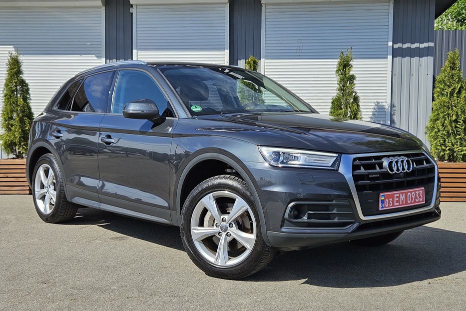 Продам Audi Q5 2.0 TDI 2017 года в Киеве