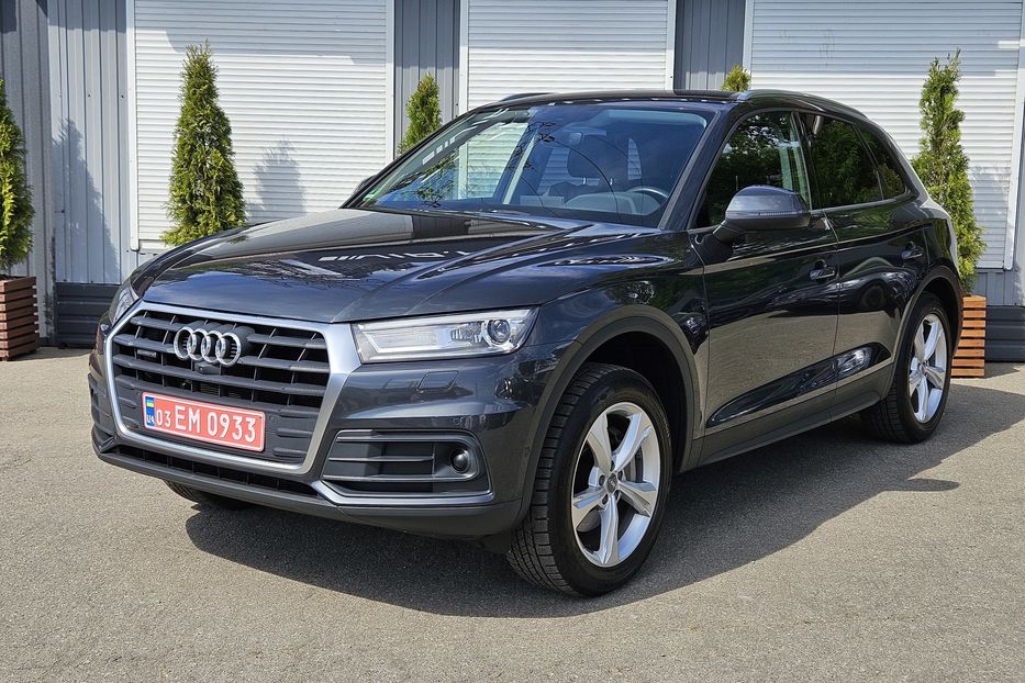 Продам Audi Q5 2.0 TDI 2017 года в Киеве