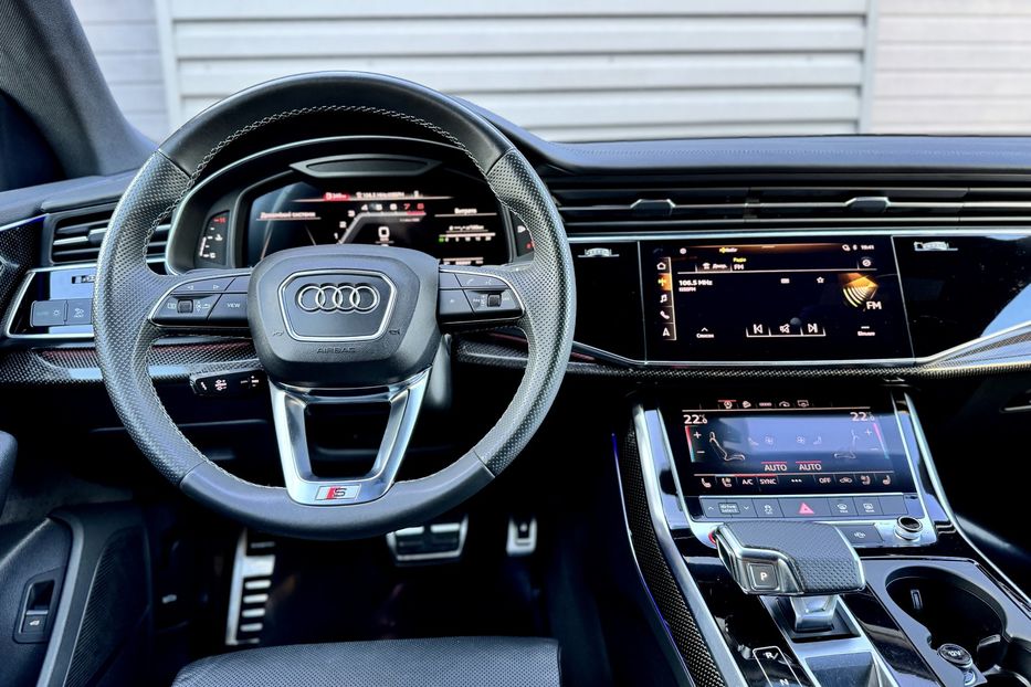 Продам Audi Q8 4.0 TFSI Quattro 2020 года в Киеве