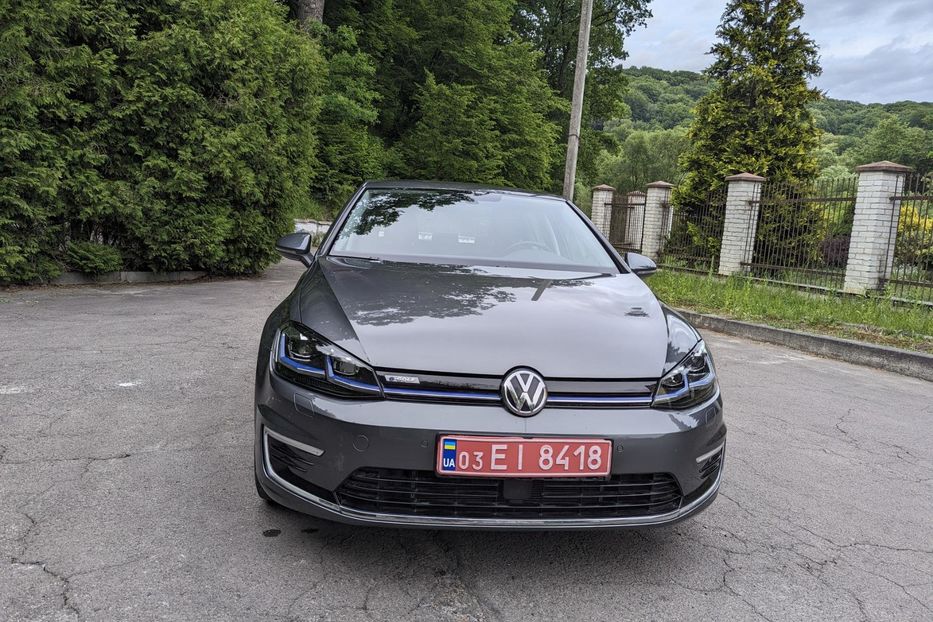 Продам Volkswagen e-Golf CCS NAVI KLIMA LED  2019 года в Львове