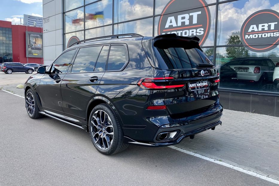 Продам BMW X7 40D 2023 года в Киеве