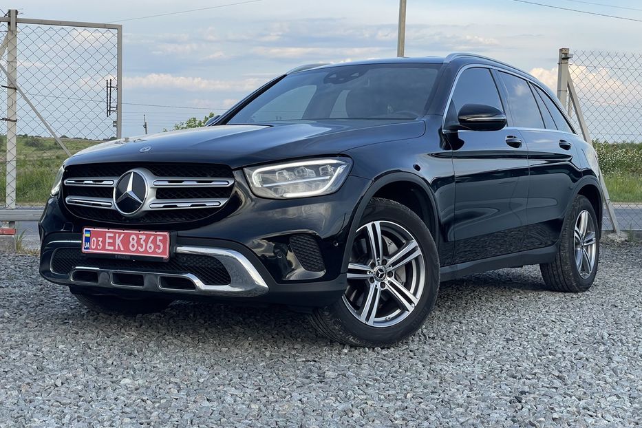 Продам Mercedes-Benz GLC-Class 2.0 180квт 9-G tronic 2021 года в Львове