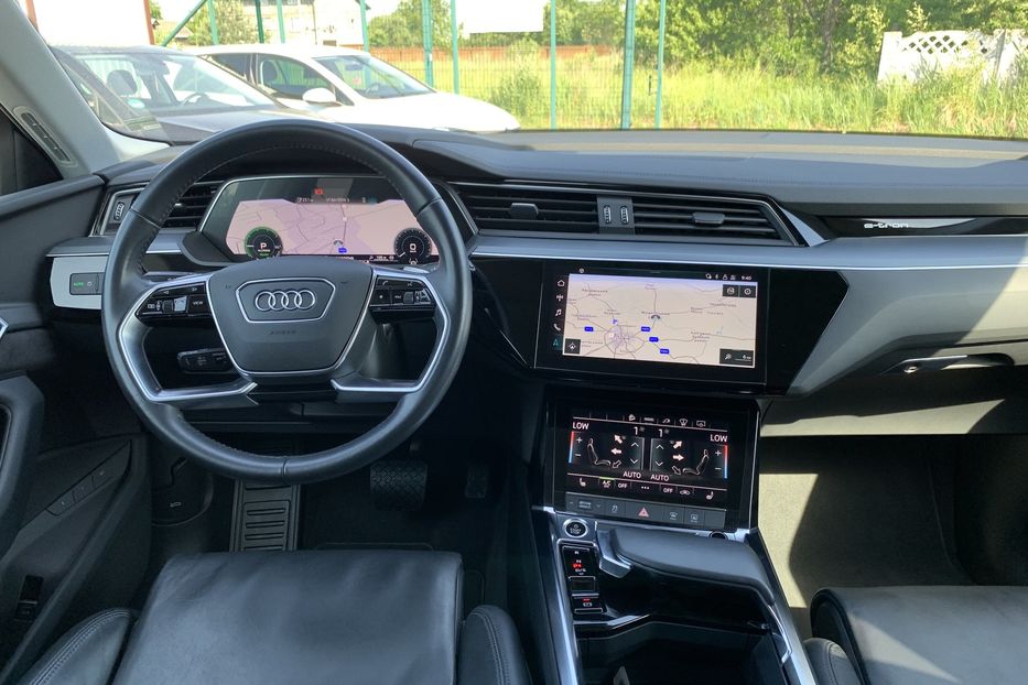 Продам Audi E-Tron 55 S-Line Full LED 2021 года в Львове