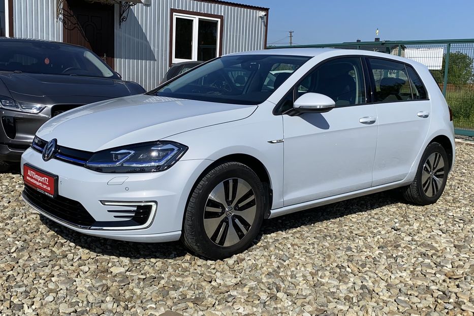 Продам Volkswagen e-Golf 35.8 kWh 100кВт/136 к.с.КОЛЕСА 2019 года в Львове