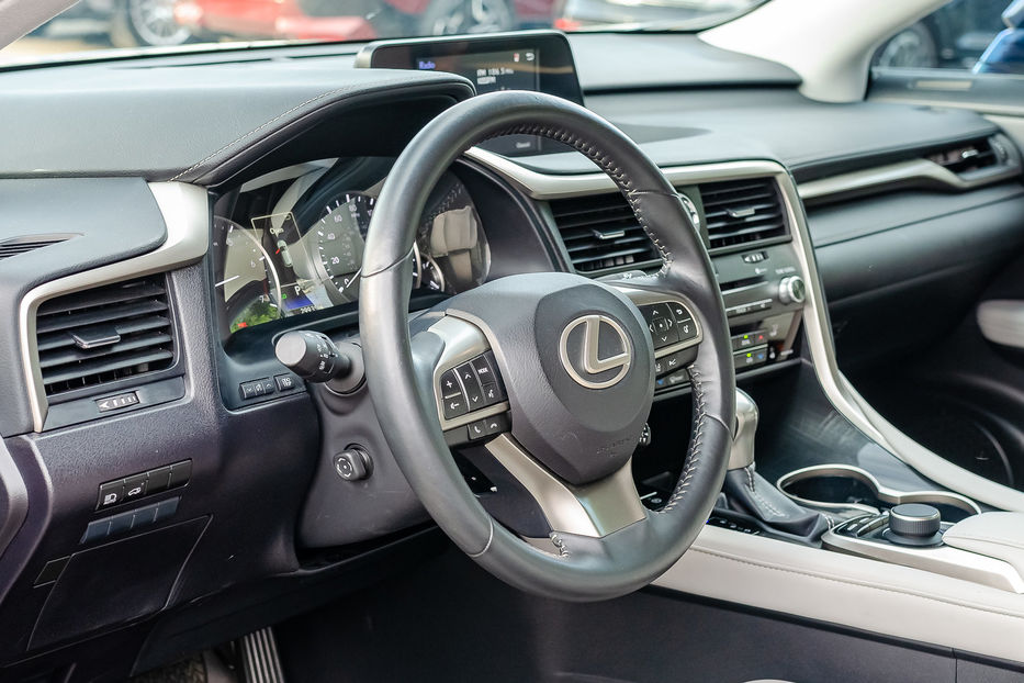 Продам Lexus RX 350 FWD 2019 года в Киеве