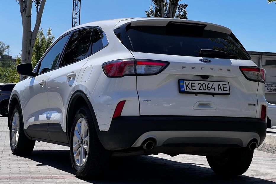 Продам Ford Escape 2019 года в Днепре