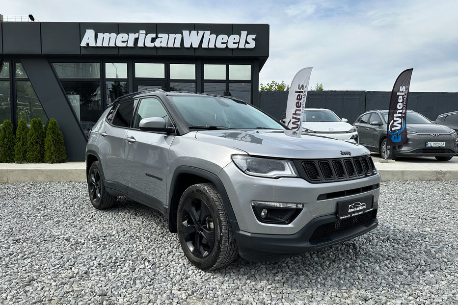 Продам Jeep Compass Latitude 2018 года в Черновцах