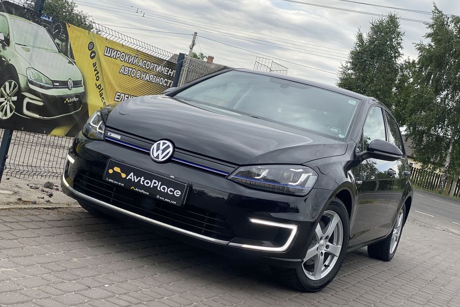 Продам Volkswagen e-Golf 2015 года в Луцке