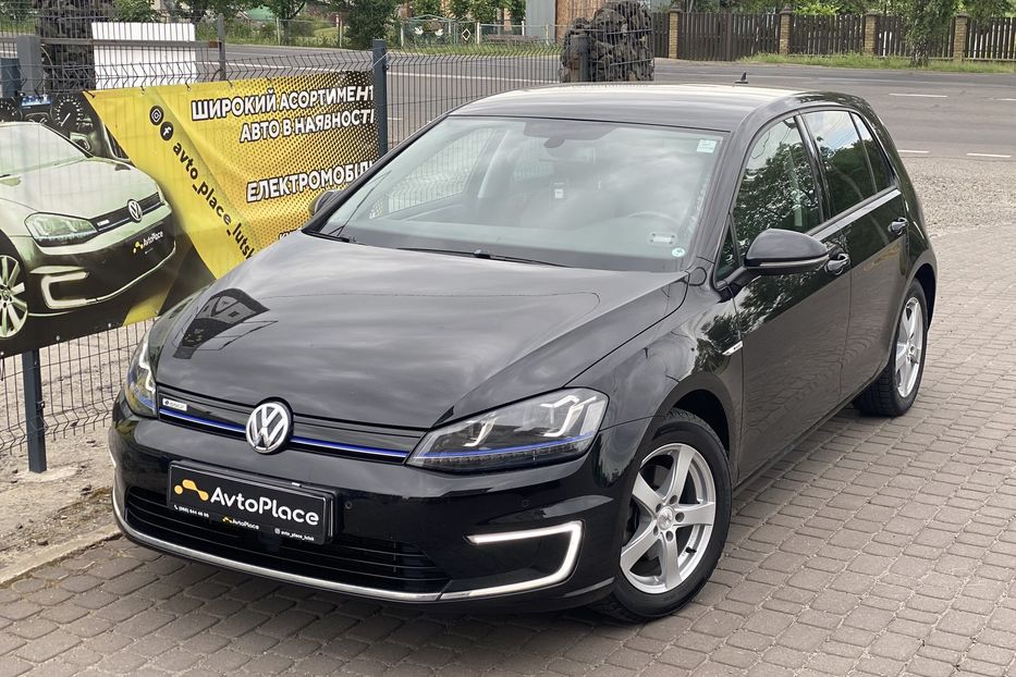 Продам Volkswagen e-Golf 2015 года в Луцке