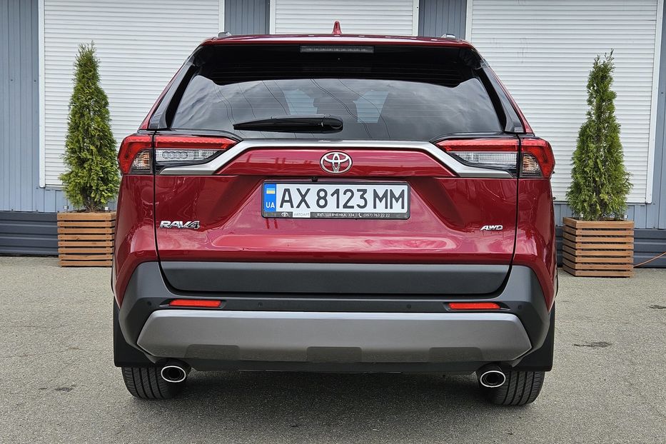 Продам Toyota Rav 4 Lounge 2021 года в Киеве