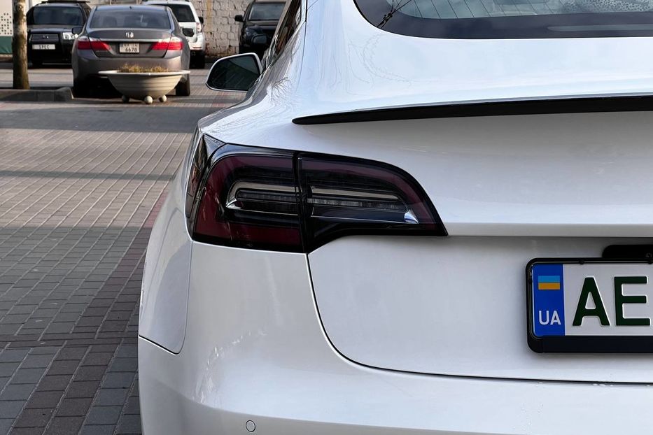 Продам Tesla Model 3 2019 года в Днепре