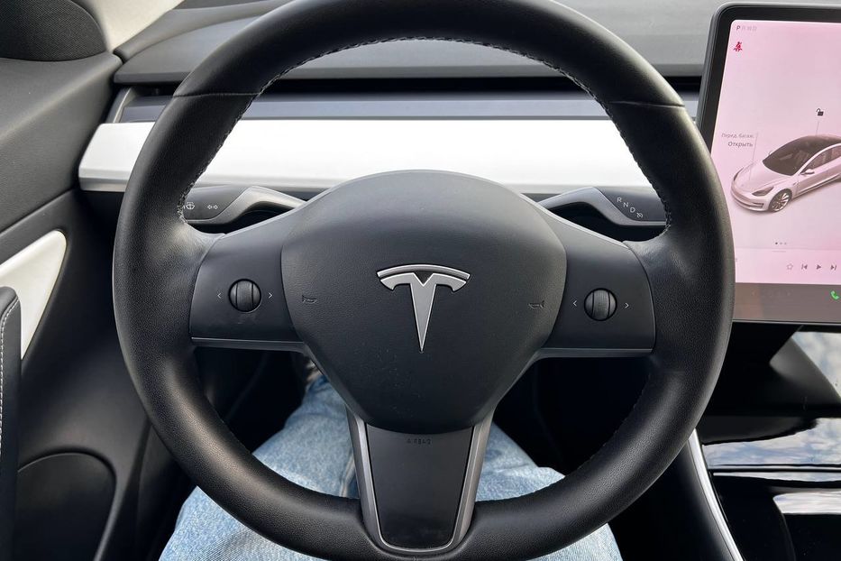 Продам Tesla Model 3 2019 года в Днепре