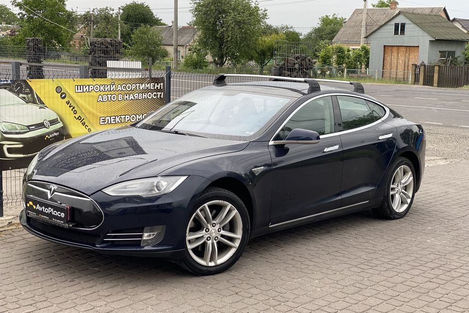 Продам Tesla Model S Performance 2013 года в Луцке