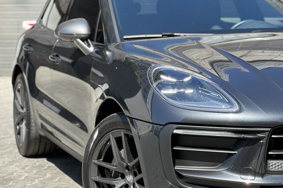 Продам Porsche Macan T 2022 года в Киеве