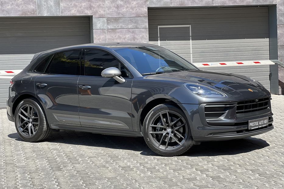 Продам Porsche Macan T 2022 года в Киеве