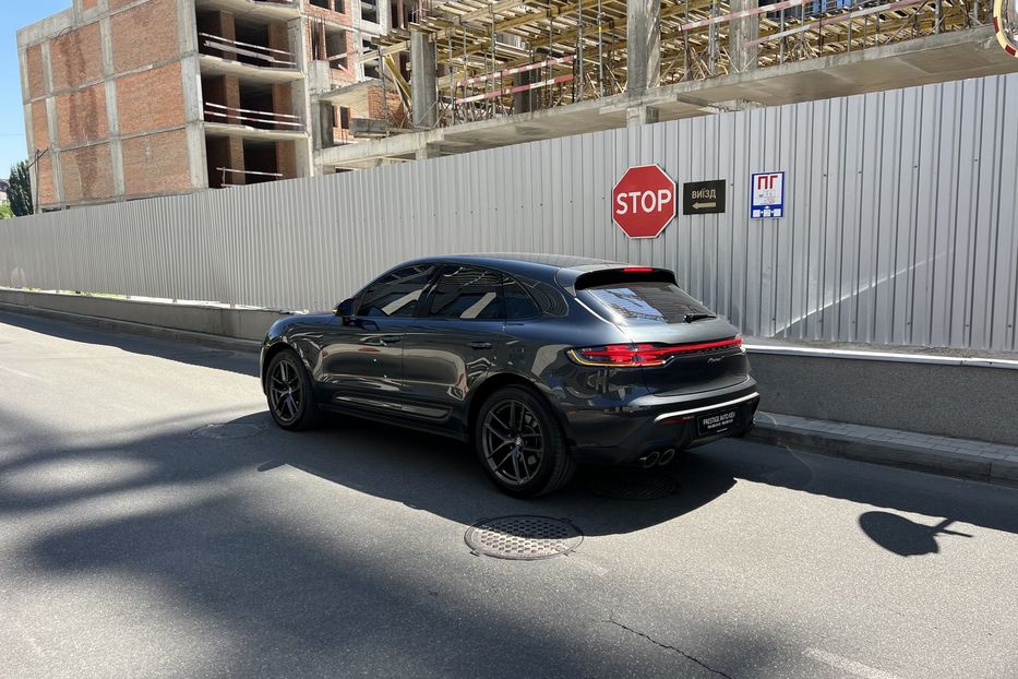 Продам Porsche Macan T 2022 года в Киеве