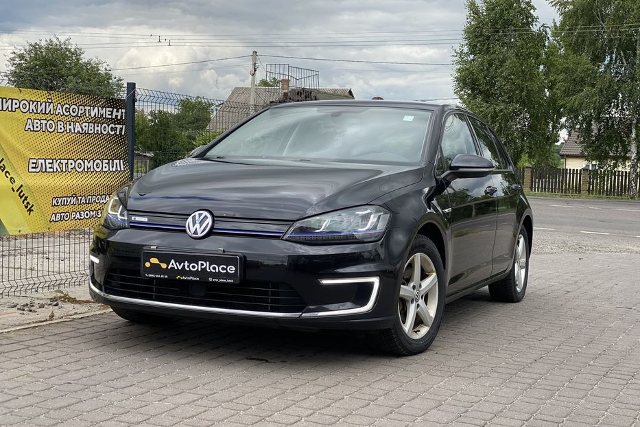 Продам Volkswagen e-Golf 2015 года в Луцке