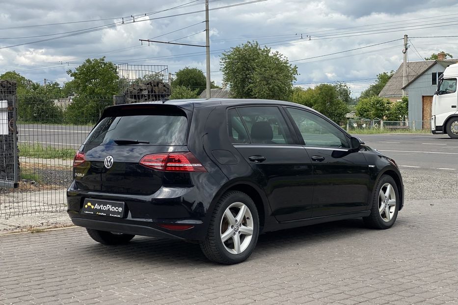 Продам Volkswagen e-Golf 2015 года в Луцке