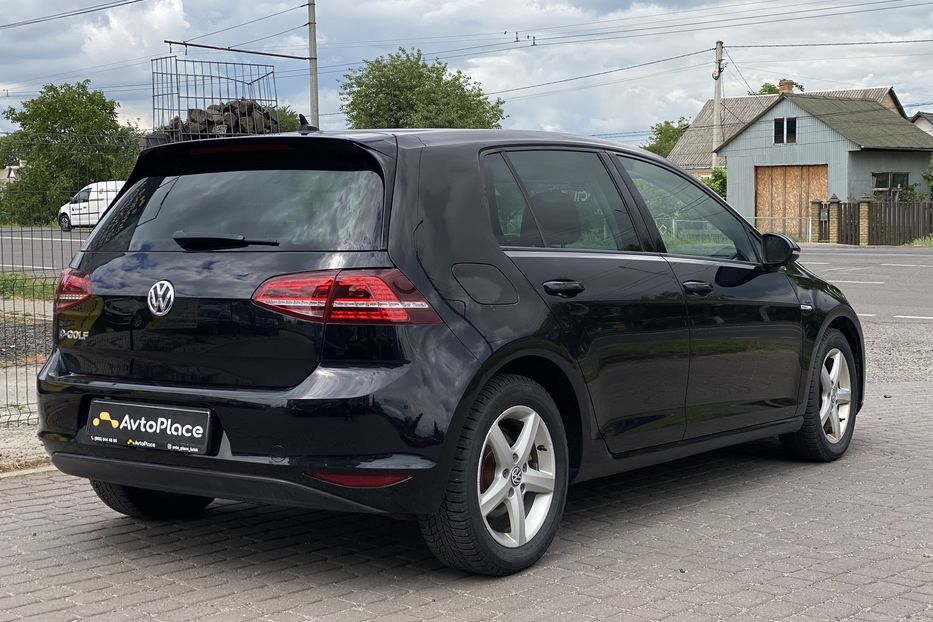 Продам Volkswagen e-Golf 2015 года в Луцке