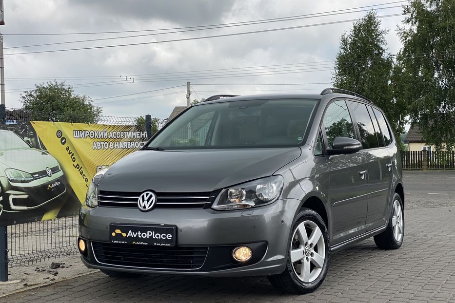 Продам Volkswagen Touran 7 місць 2011 года в Луцке