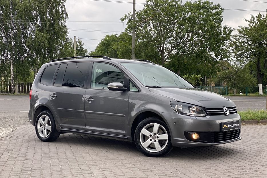 Продам Volkswagen Touran 7 місць 2011 года в Луцке