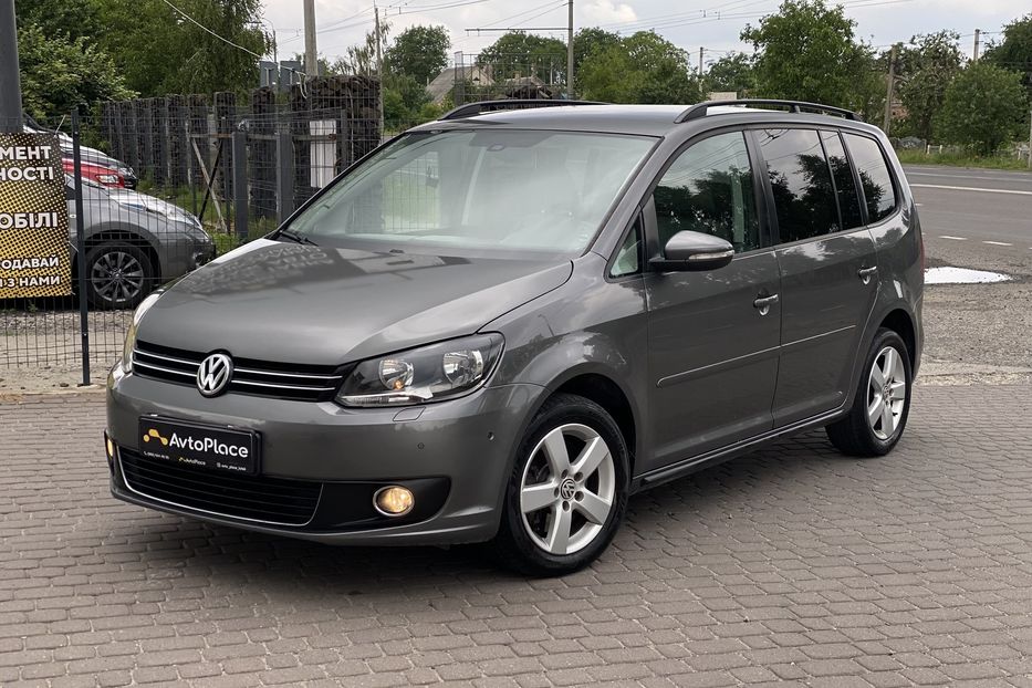 Продам Volkswagen Touran 7 місць 2011 года в Луцке