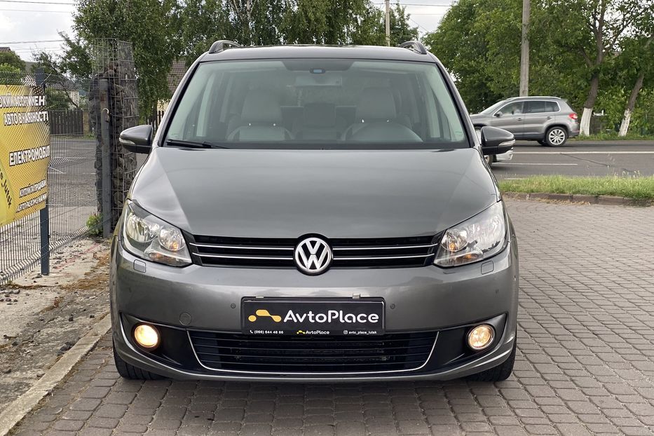 Продам Volkswagen Touran 7 місць 2011 года в Луцке