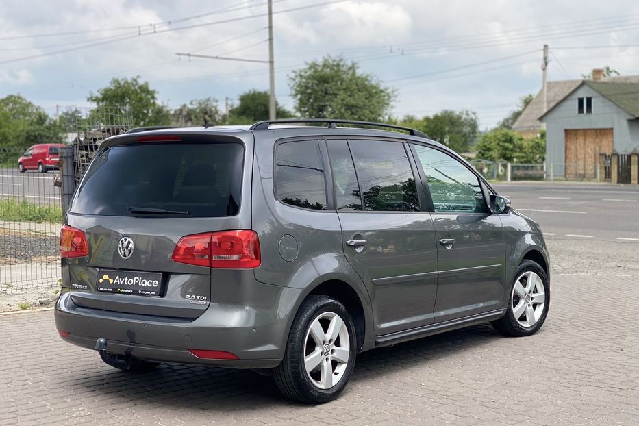 Продам Volkswagen Touran 7 місць 2011 года в Луцке