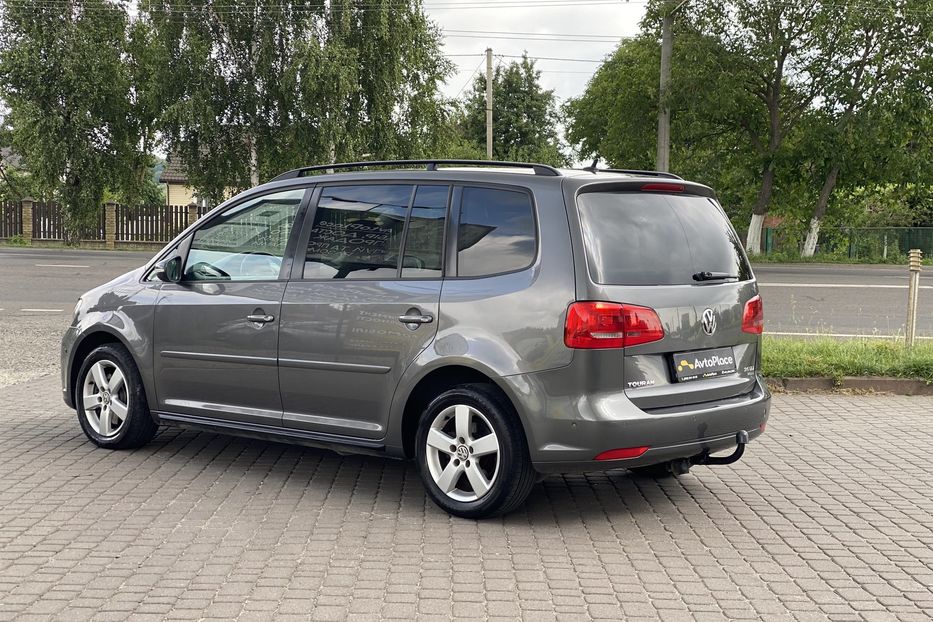 Продам Volkswagen Touran 7 місць 2011 года в Луцке