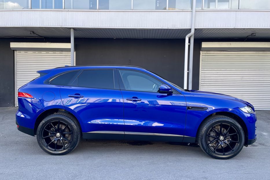 Продам Jaguar F-Pace 25t 2017 года в Киеве