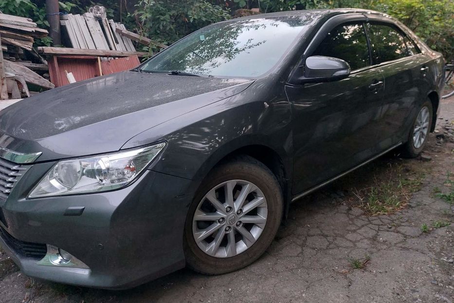 Продам Toyota Camry офицал 2012 года в Одессе