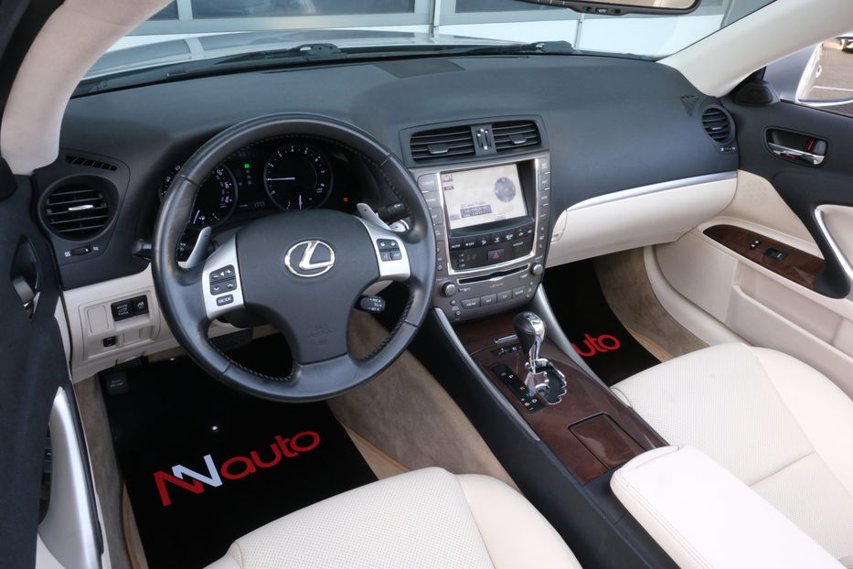 Продам Lexus IS 200 Кабриолет  2012 года в Одессе