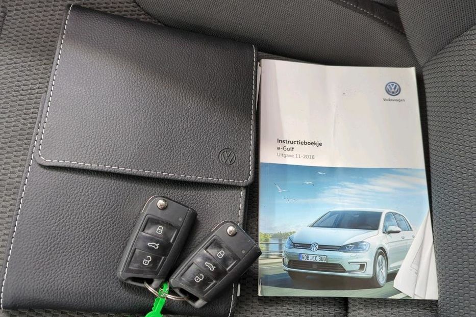 Продам Volkswagen e-Golf 2019 года в Луцке