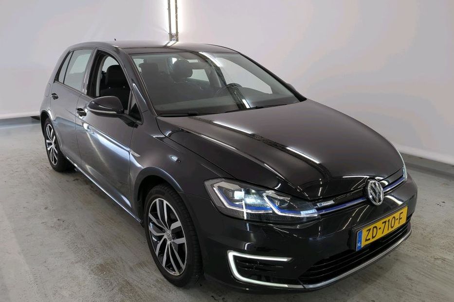 Продам Volkswagen e-Golf 2019 года в Луцке