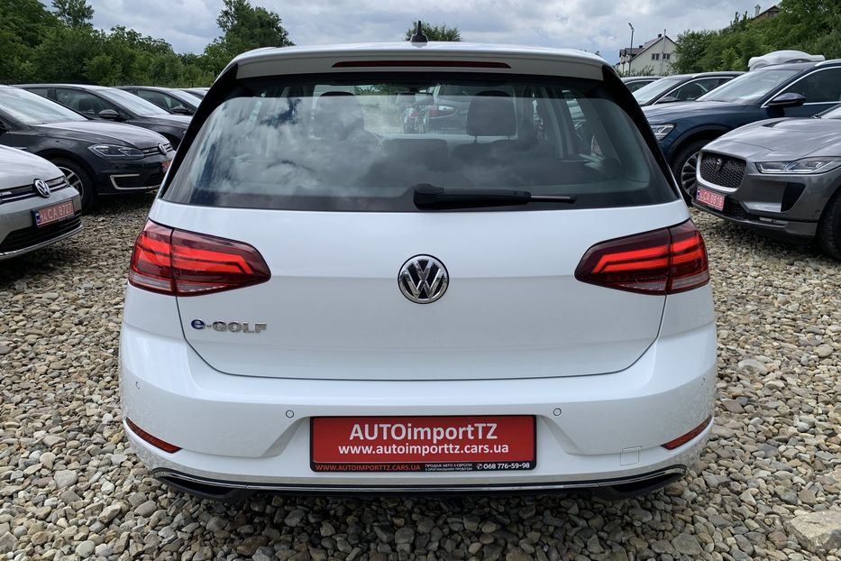 Продам Volkswagen e-Golf 35.8 kWh 100кВт/136 к.с. 2020 года в Львове