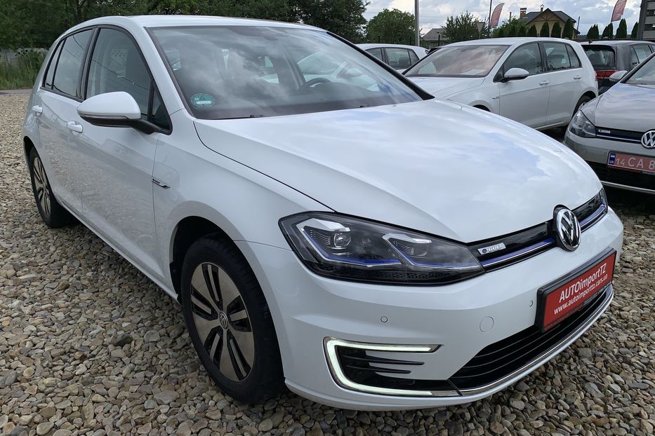 Продам Volkswagen e-Golf 35.8 kWh 100кВт/136 к.с. 2020 года в Львове